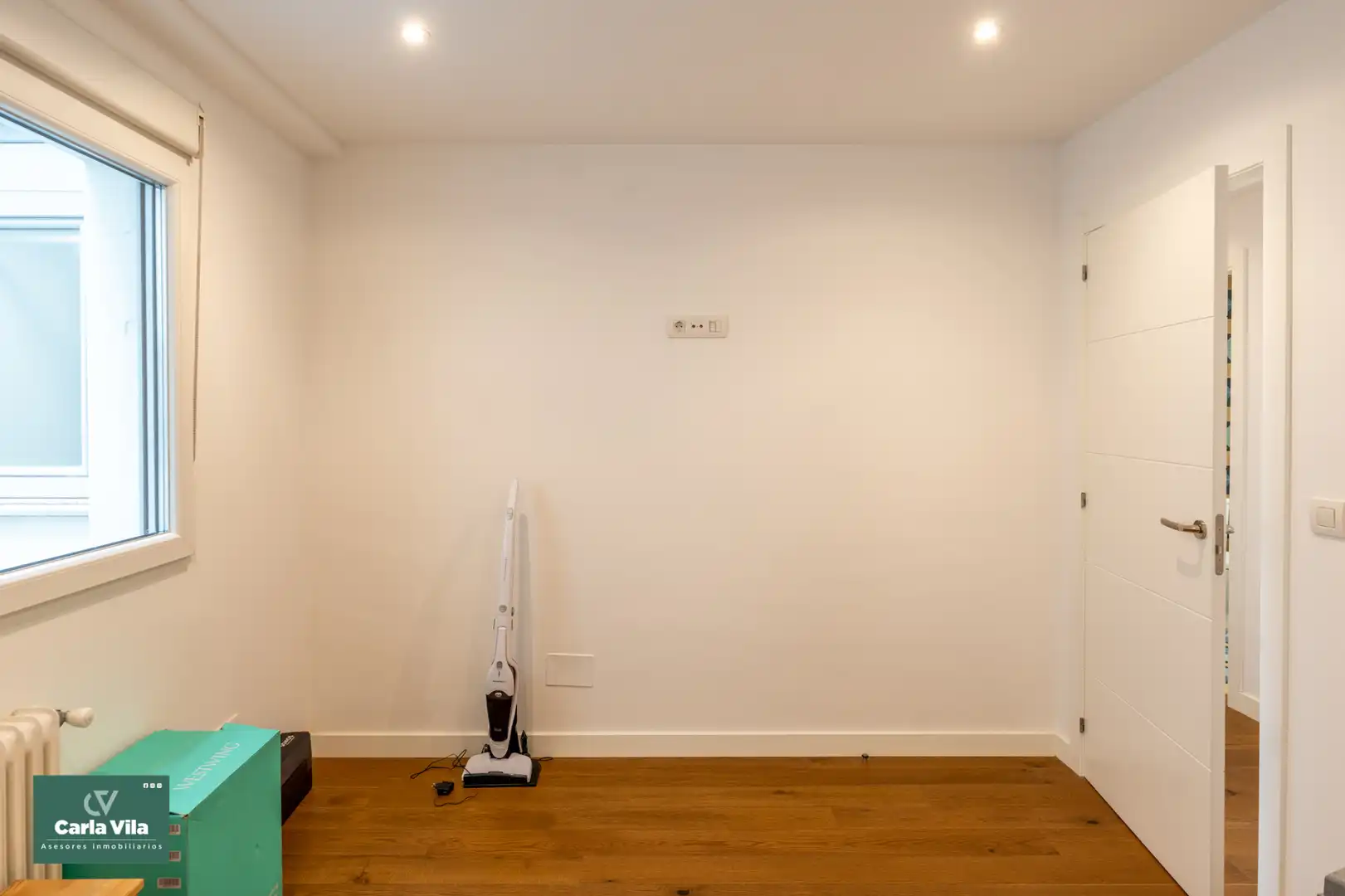 Piso en venta en Lugo con Calefacción, Parquet y Trastero