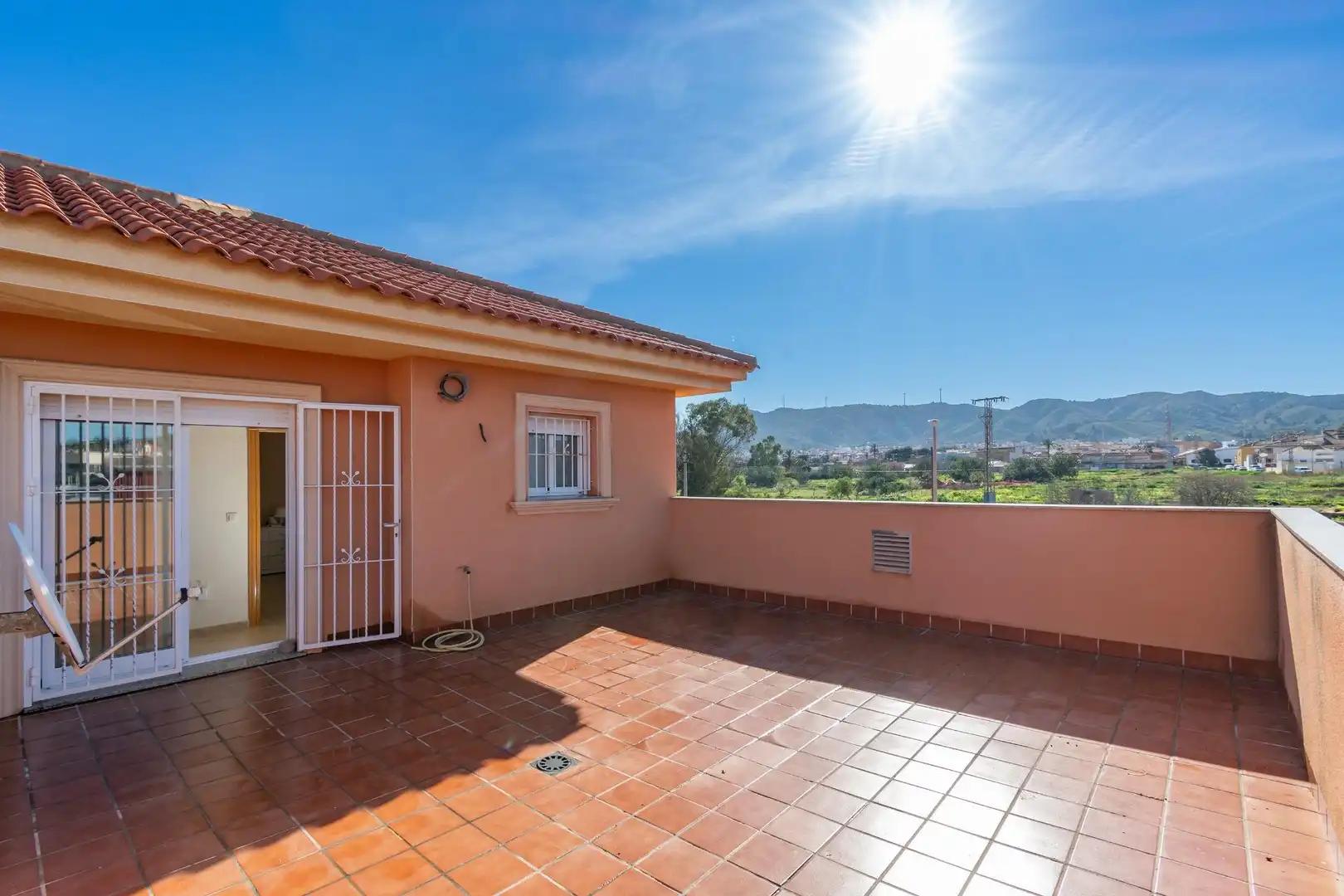 Terrassa de Casa o xalet en venda en La Unión amb Aire condicionat, Calefacció i Jardí privat
