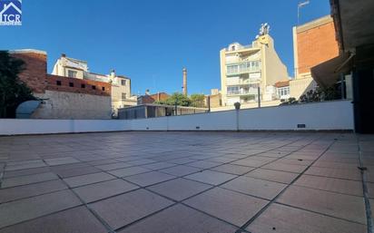 Exterior view of Flat for sale in Terrassa  with Air Conditioner, Terrace and Balcony