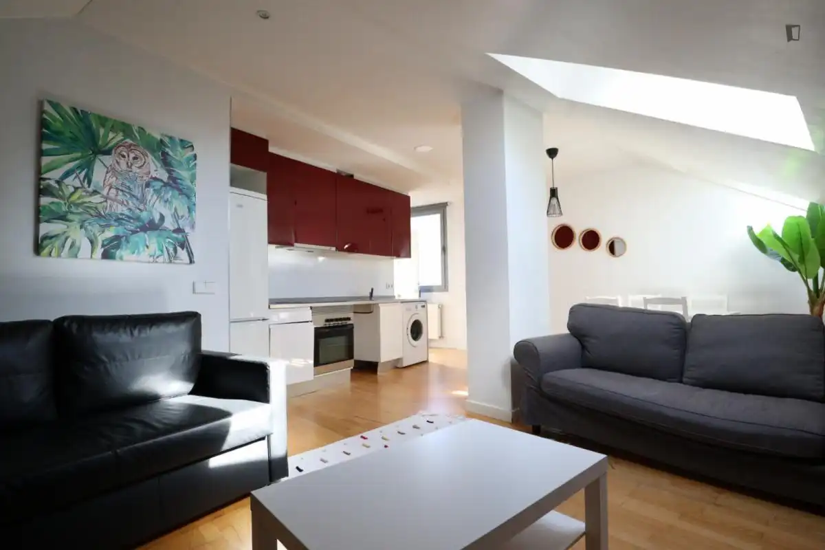 Appartement compact avec ascenseur à louer à Centro