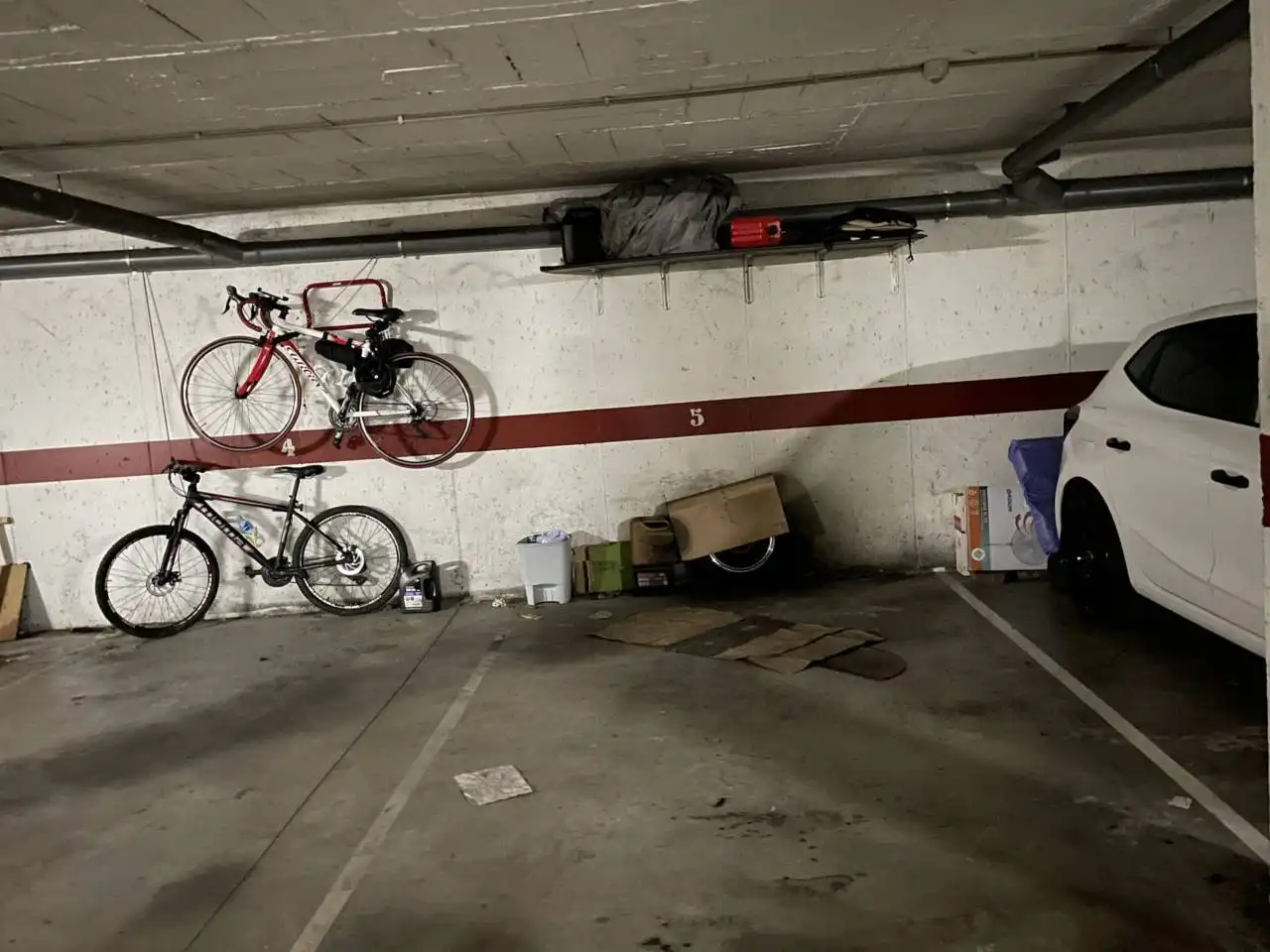 Parking de Piso en venta en Olot con Calefacción, Terraza y Balcón
