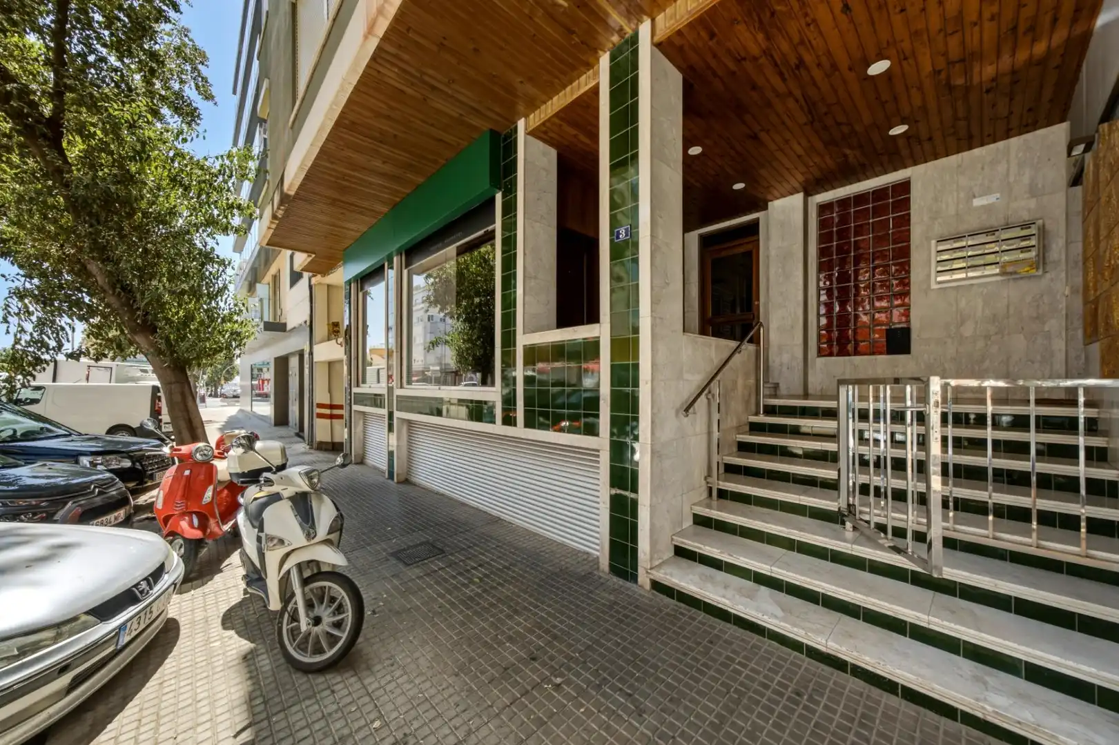Business premises for sale in Calle de les Mestres d'Aixa, imagen 9
