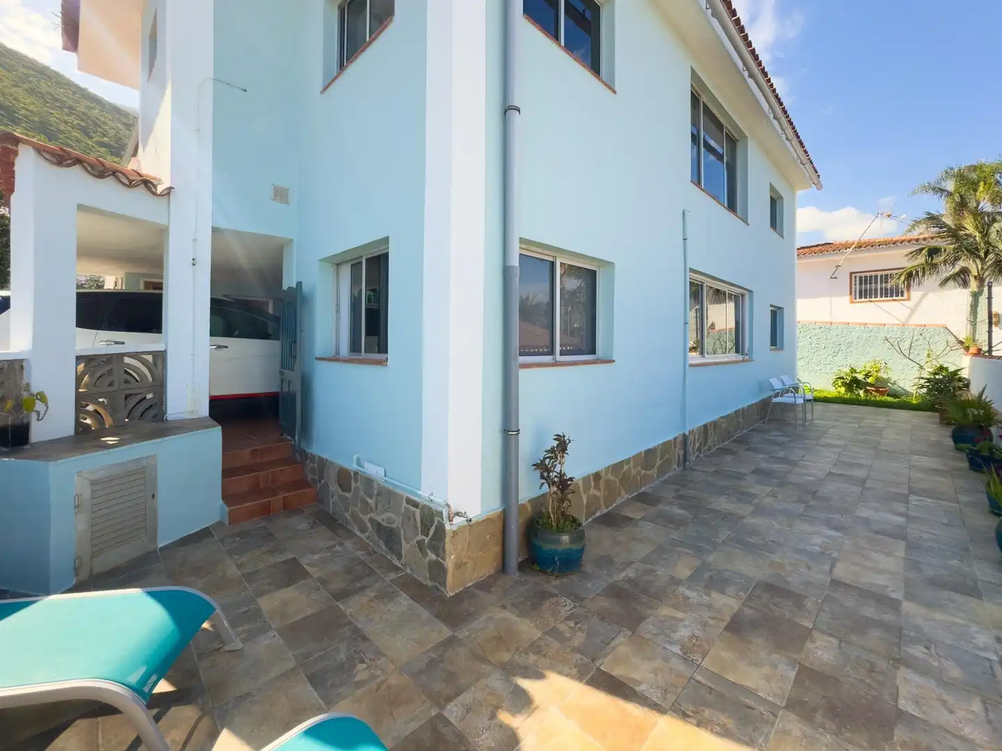 Vista exterior de Casa o xalet en venda en La Orotava amb Jardí privat
