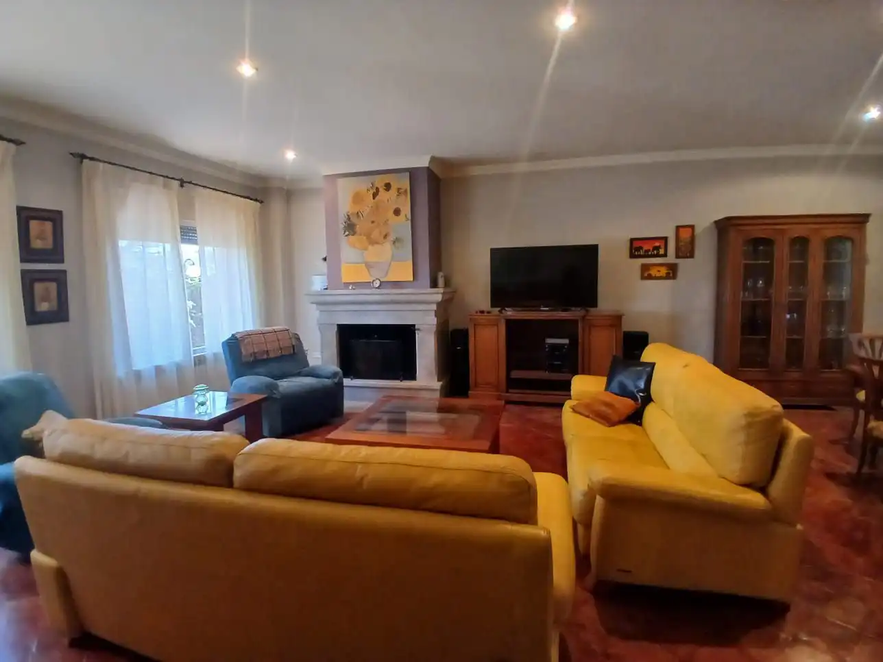 Sala d'estar de Casa o xalet en venda en Valdepeñas amb Aire condicionat, Calefacció i Traster