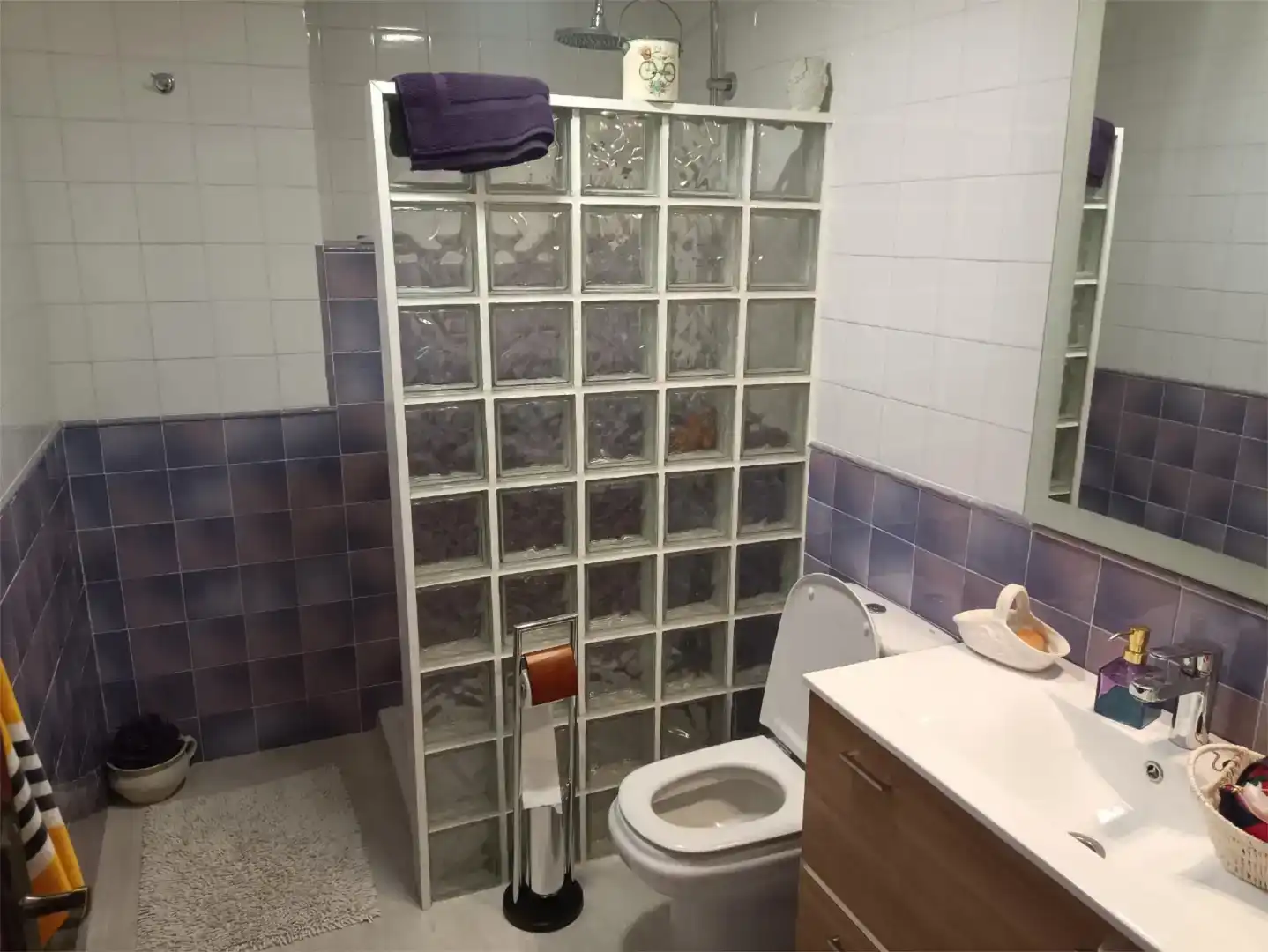 Bany de Casa adosada en venda en Lora del Río amb Aire condicionat, Moblat i Forn