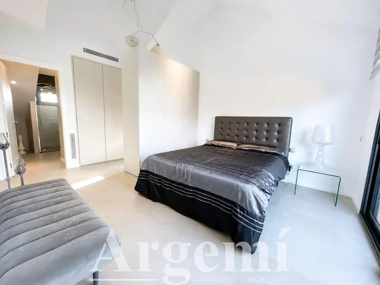 Habitación de Casa o chalet en venta en Palau-solità i Plegamans con Aire acondicionado, Calefacción y Jardín privado