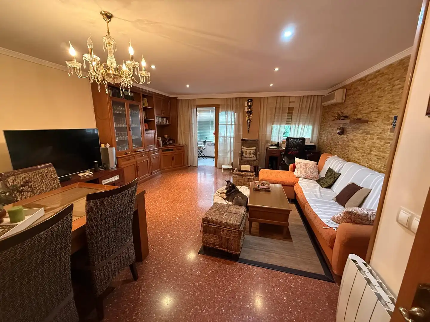 Living room of Flat for sale in Valencia  with Air Conditioner and Balcony