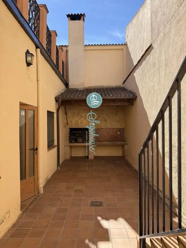 Vista exterior de Casa o chalet de alquiler en Valverde del Majano con Calefacción, Terraza y Balcón