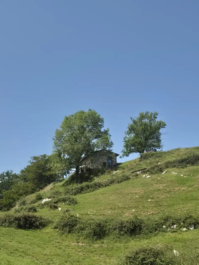 Vista exterior de Casa o chalet en venta en San Roque de Riomiera con Calefacción y Terraza