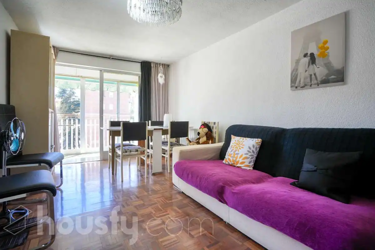Living room of Flat for sale in  Madrid Capital  with Heating, Parquet flooring and Terrace