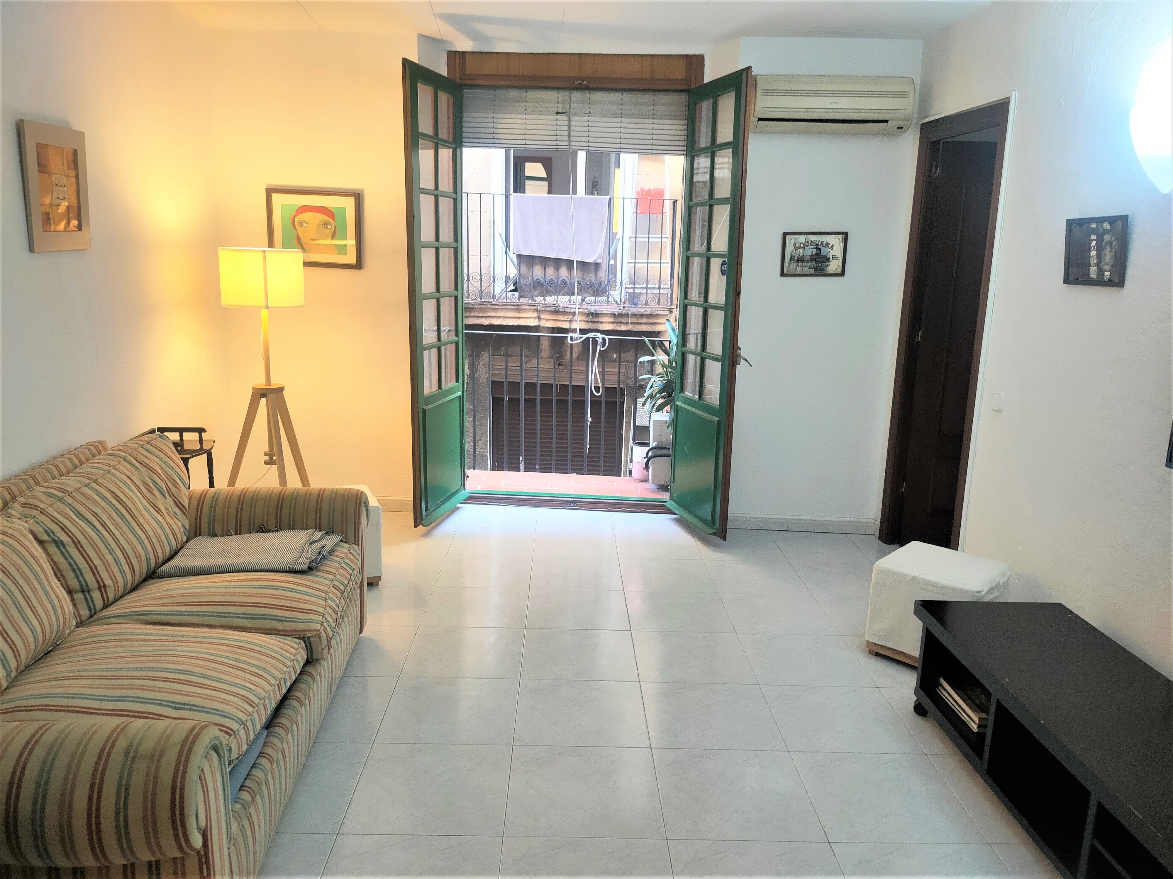 Flat to rent in Carrer d'Ataülf, Barri Gòtic