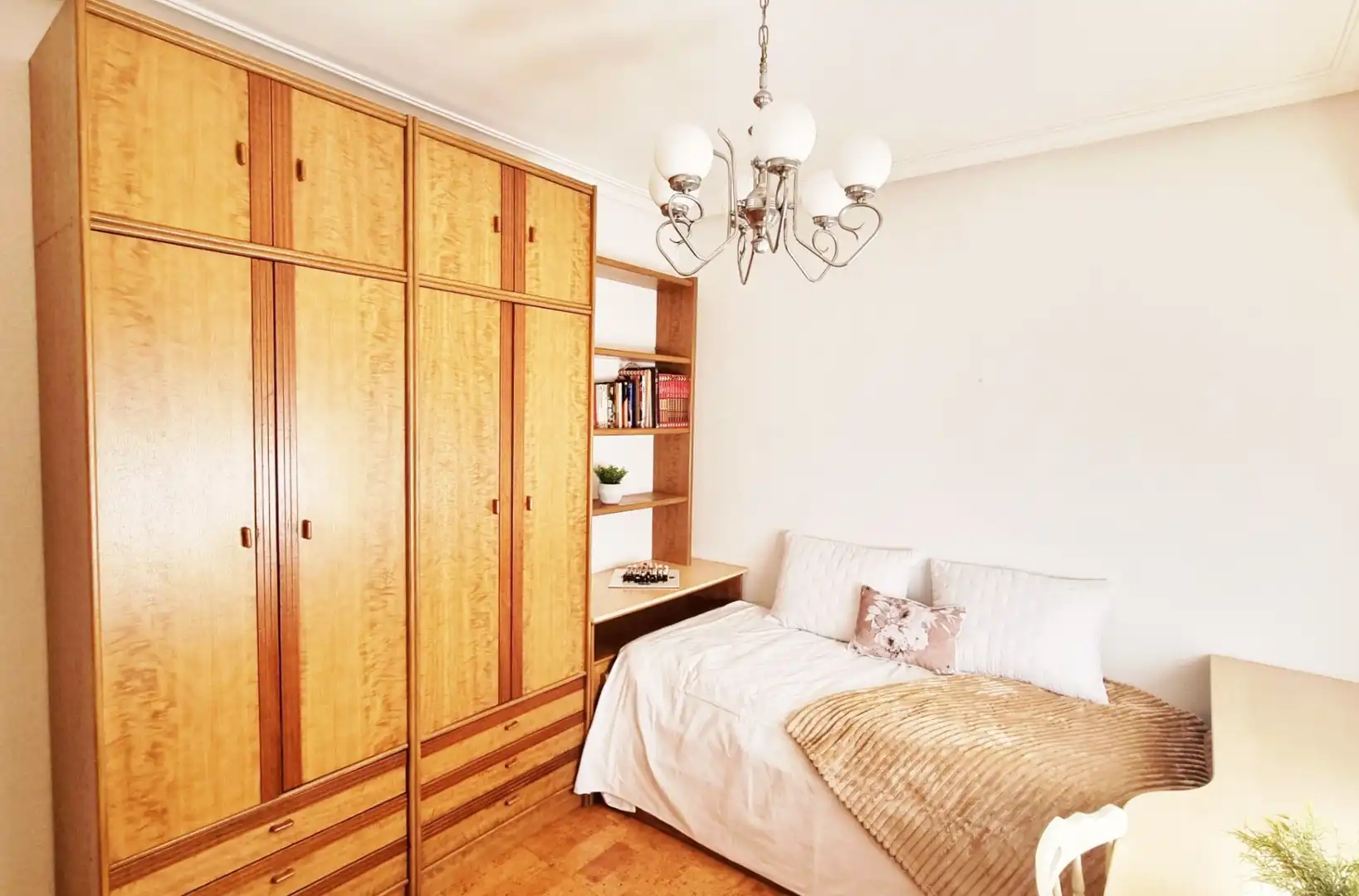 Habitación de Piso en venta en Errenteria con Calefacción, Trastero y Amueblado