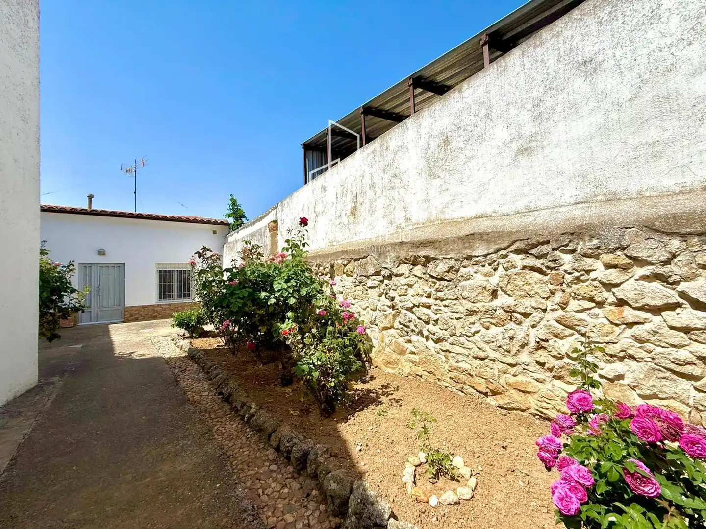 Exterior view of Houses for sale in Topas  with Private garden and Furnished