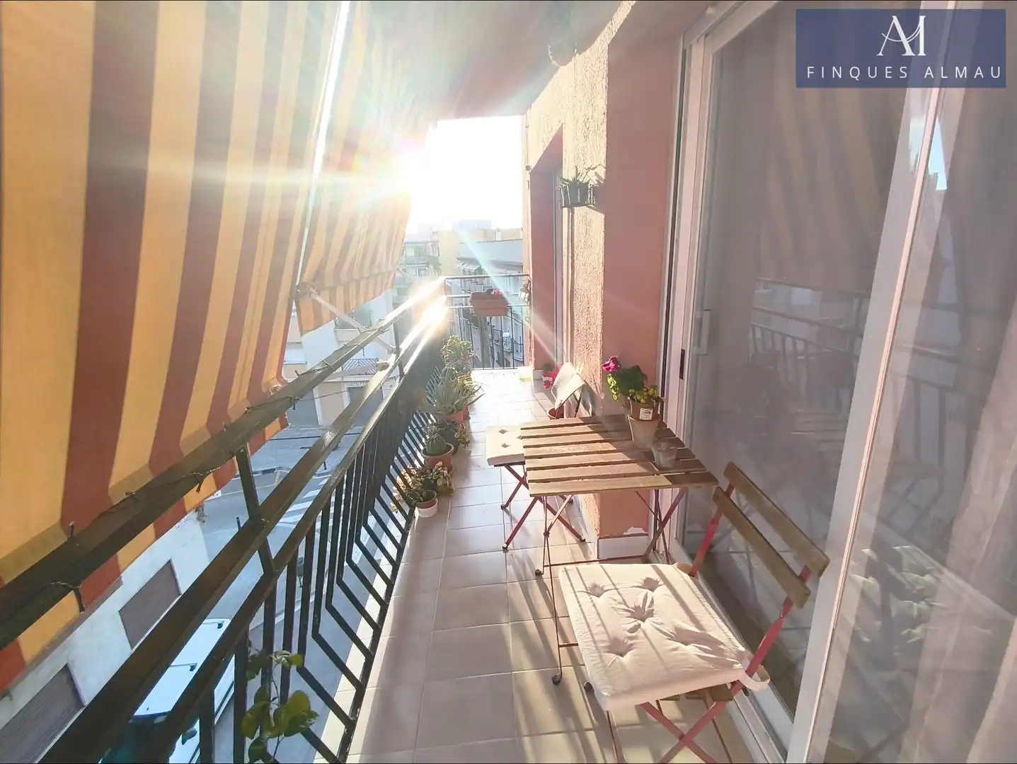 Piso en venta en Carrer ROGER DE LLURIA, 3, Les Roquetes