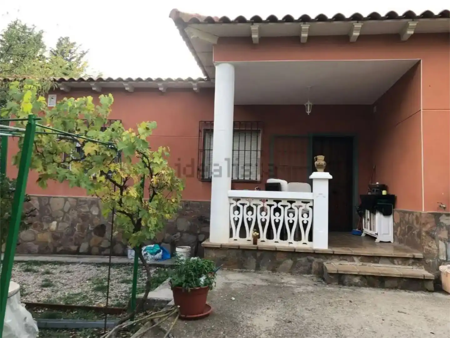Vista exterior de Piso en venta en Villar de Cañas con Jardín privado, Trastero y Piscina