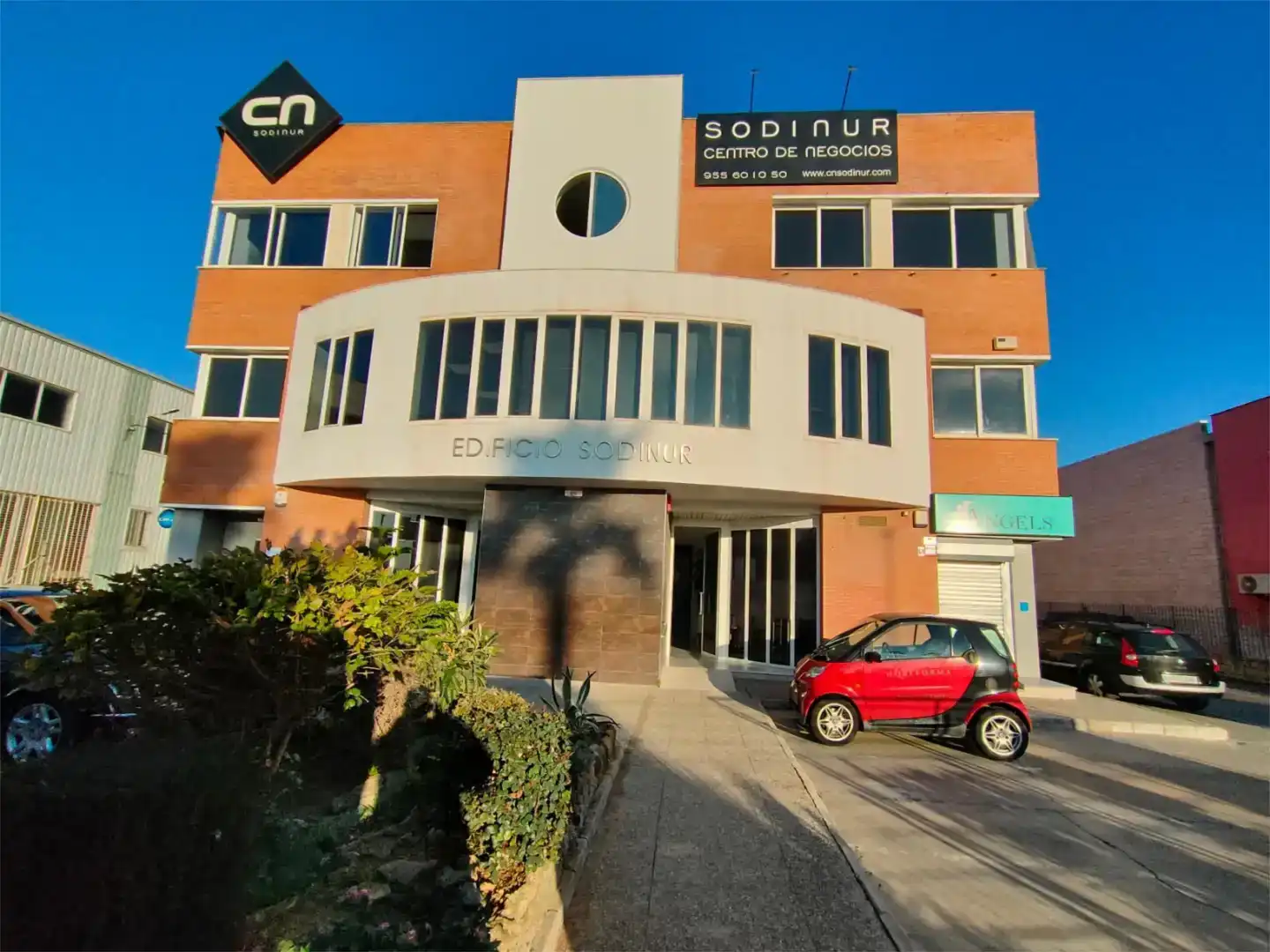 Außenansicht von Büro zum Verkauf in Mairena del Aljarafe