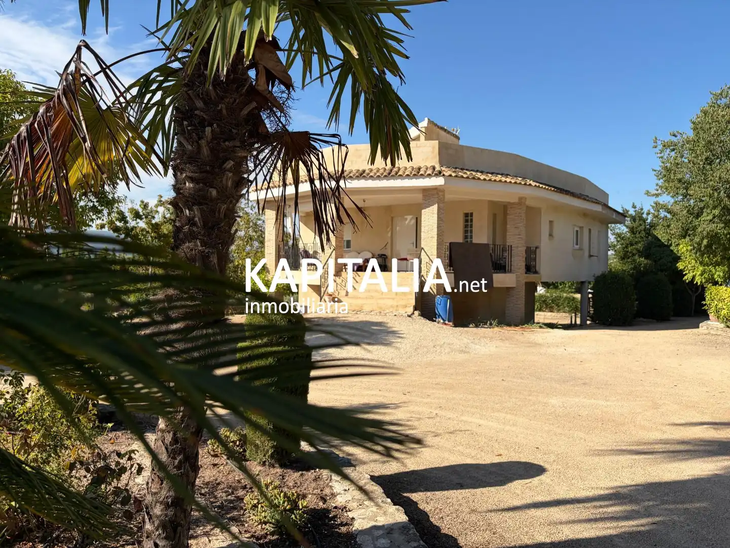Detached house with garden for sale in El Pilar