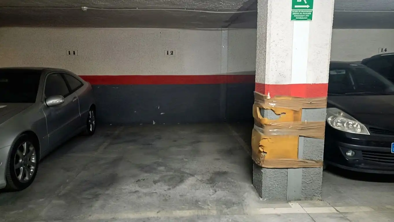 Garage zur Miete in Nou Moles