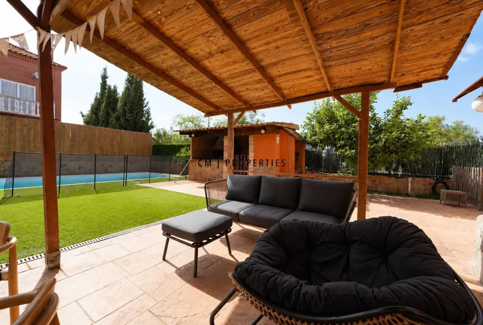 Terrace of Houses for sale in Moncada  with Air Conditioner, Heating and Terrace