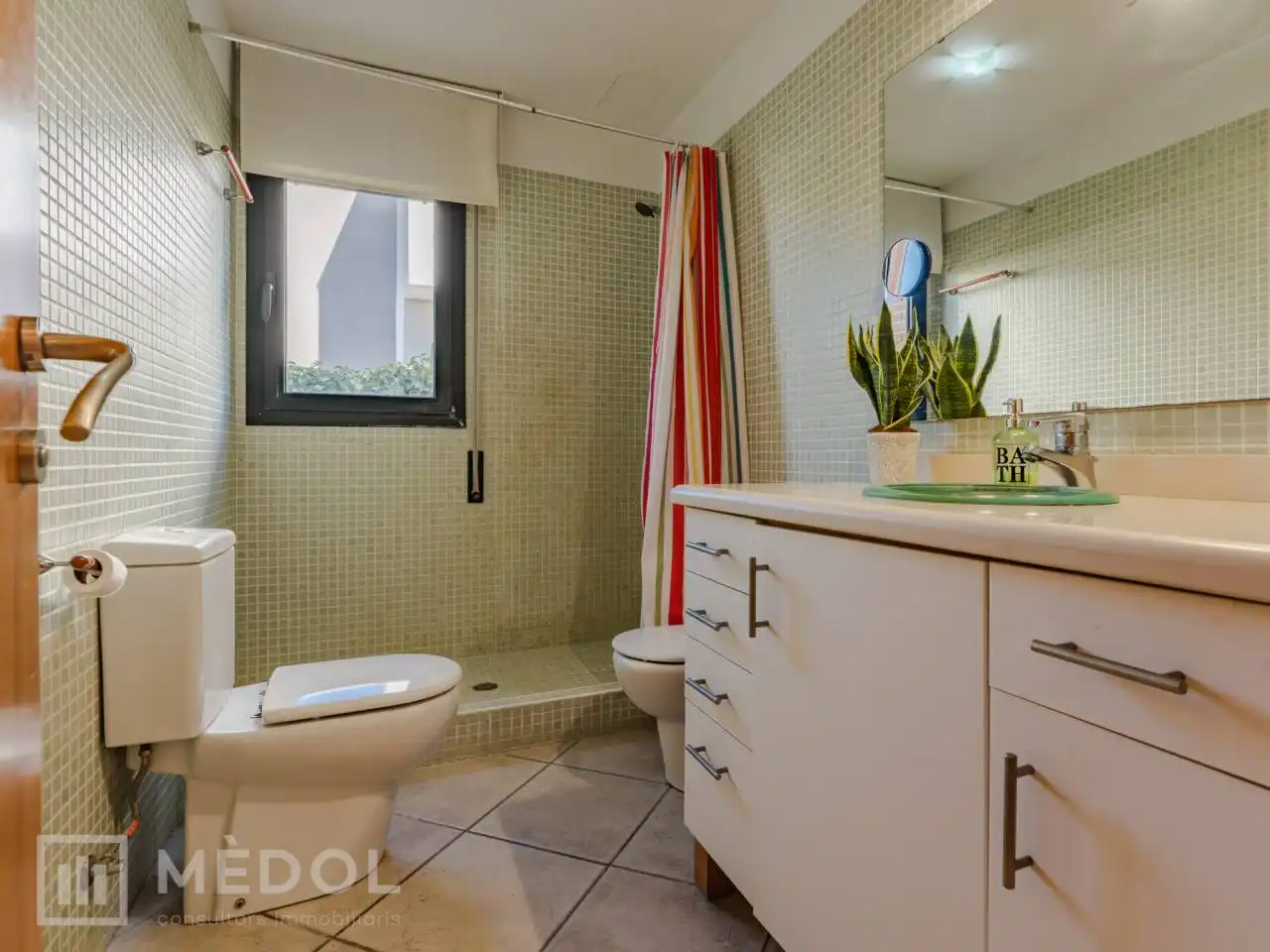 Bathroom of Houses for sale in Tarragona  with Air Conditioner, Heating and Private garden