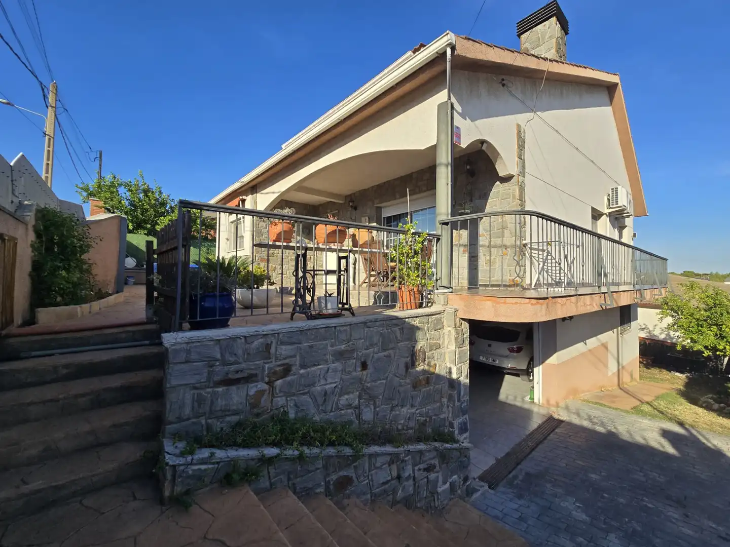 Haus mit Terrasse zum Verkauf in Sud