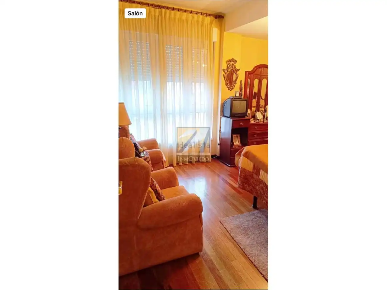 Sala de estar de Piso en venta en Parres con Calefacción, Terraza y Trastero
