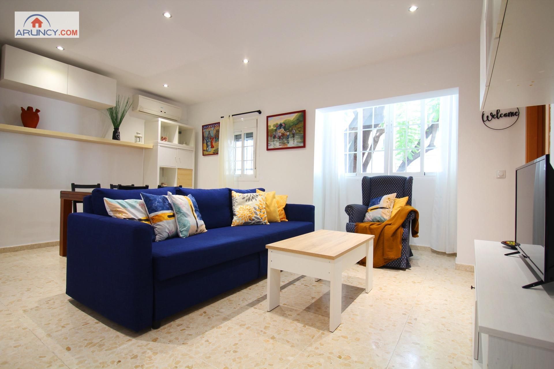 Living room of Flat for sale in  Sevilla Capital  with Air Conditioner