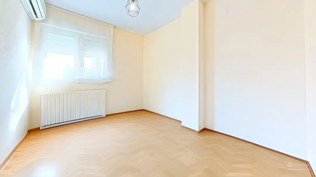 Schlafzimmer von Wohnung zur Miete in  Madrid Capital