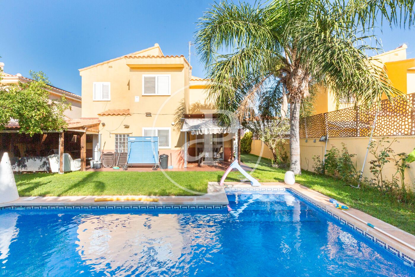 Garden of House or chalet for sale in Riba-roja de Túria  with Air Conditioner, Heating and Private garden
