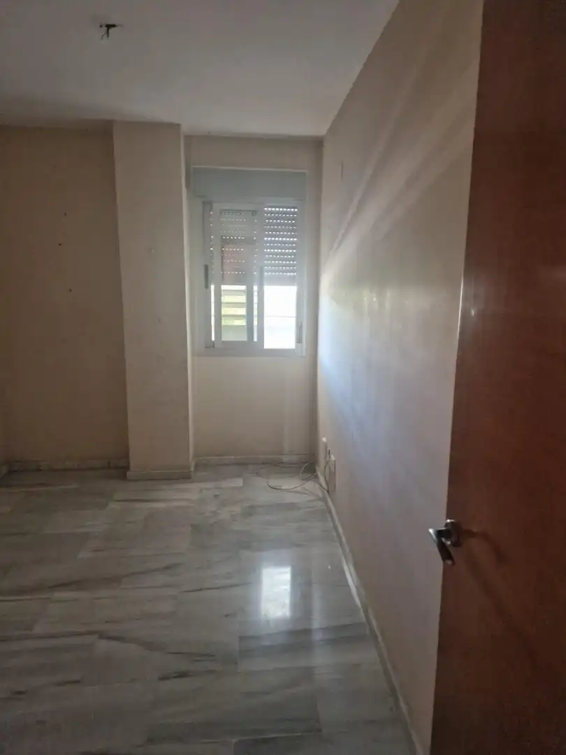 Dormitori de Pis en venda en Castellón de la Plana / Castelló de la Plana amb Aire condicionat, Terrassa i Traster