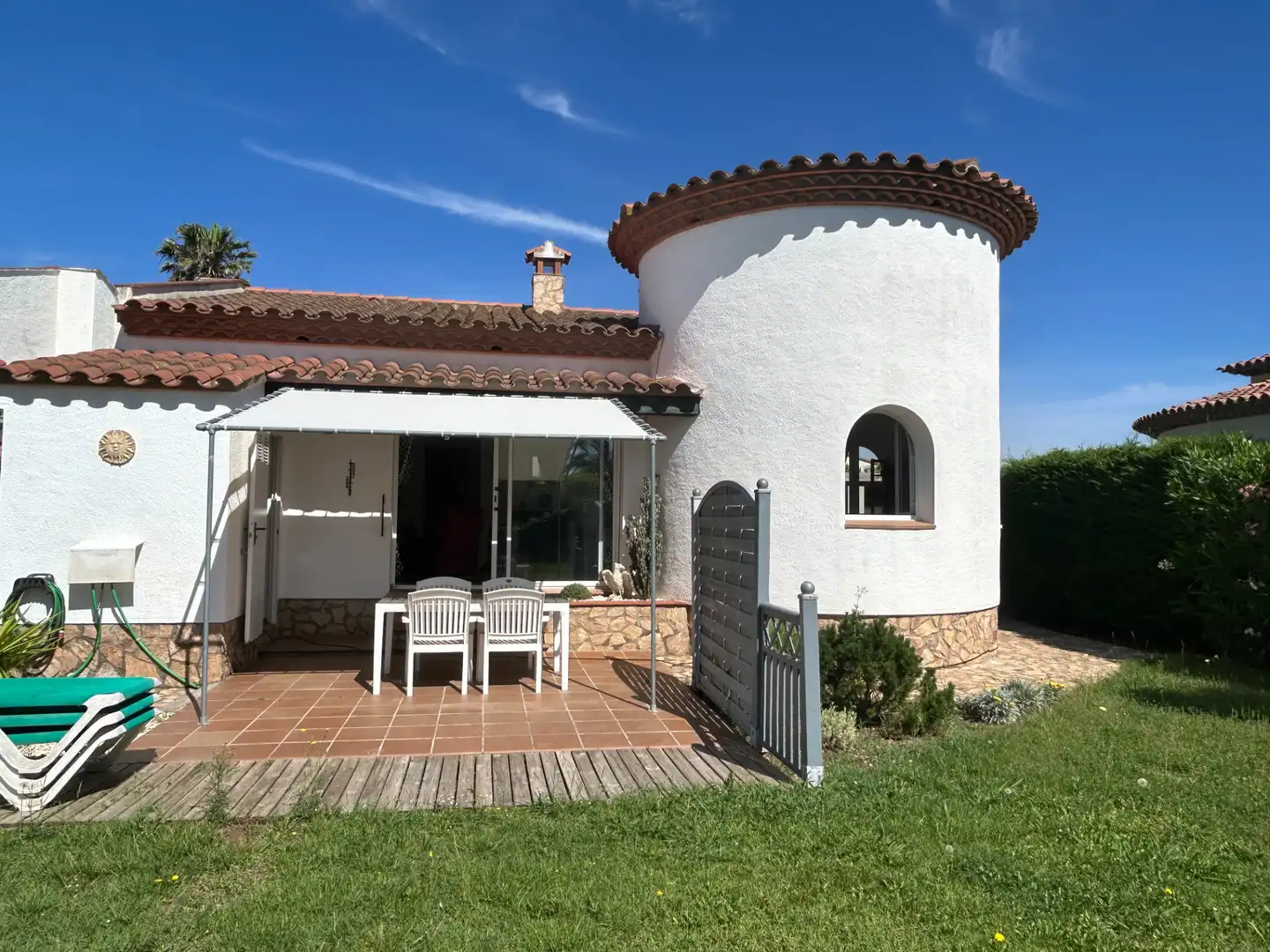 Vista exterior de Casa adosada en venta en Torroella de Fluvià con Aire acondicionado, Calefacción y Jardín privado