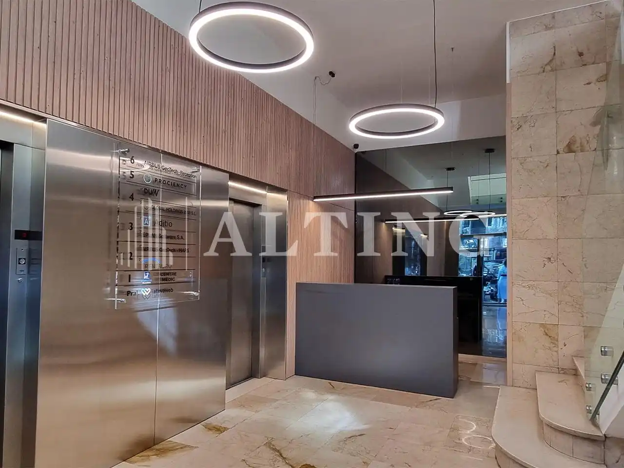 Office space with lift to rent in Entença, imagen 32