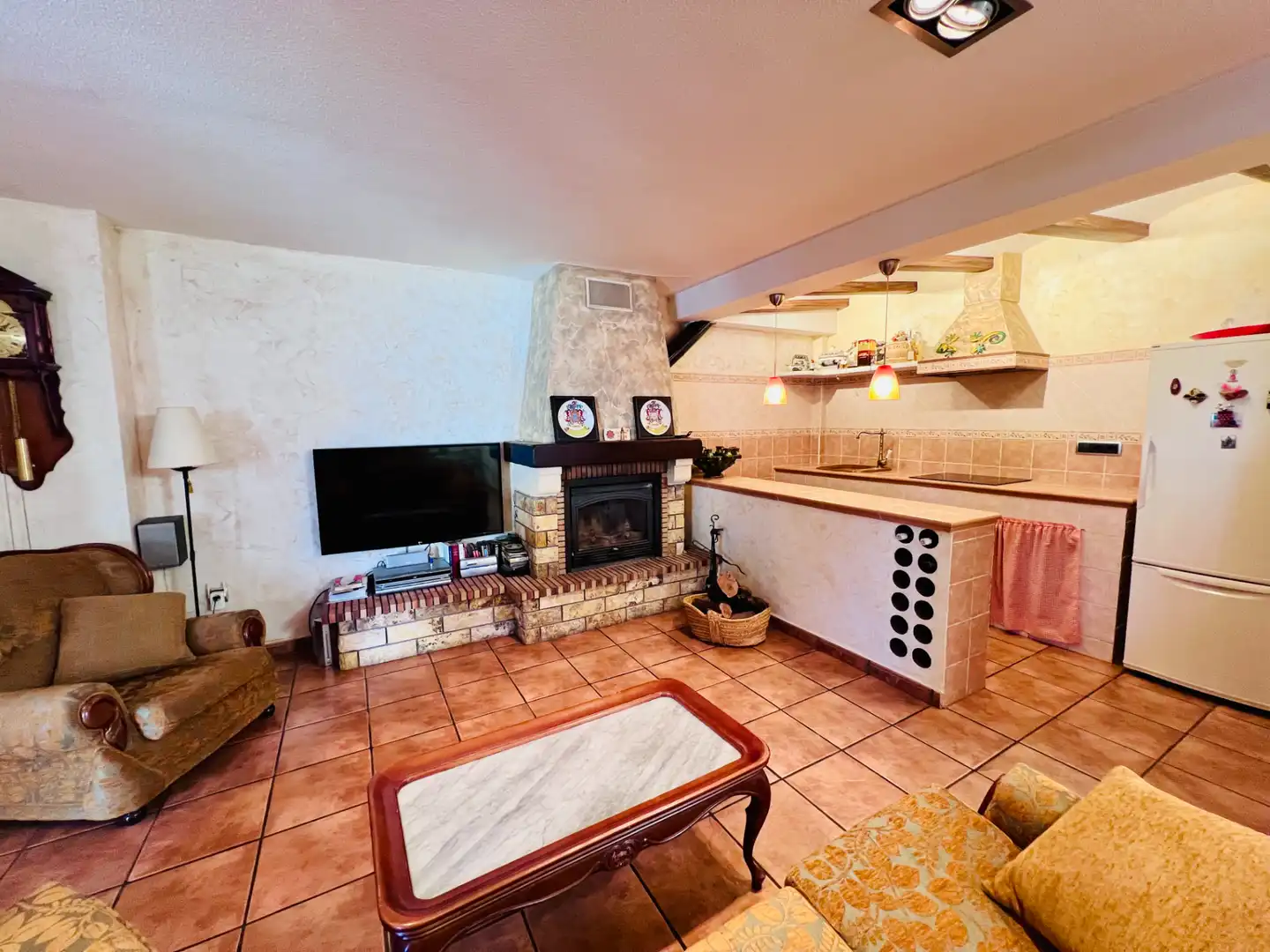 Sala de estar de Casa o chalet en venta en Petrer con Aire acondicionado, Calefacción y Jardín privado
