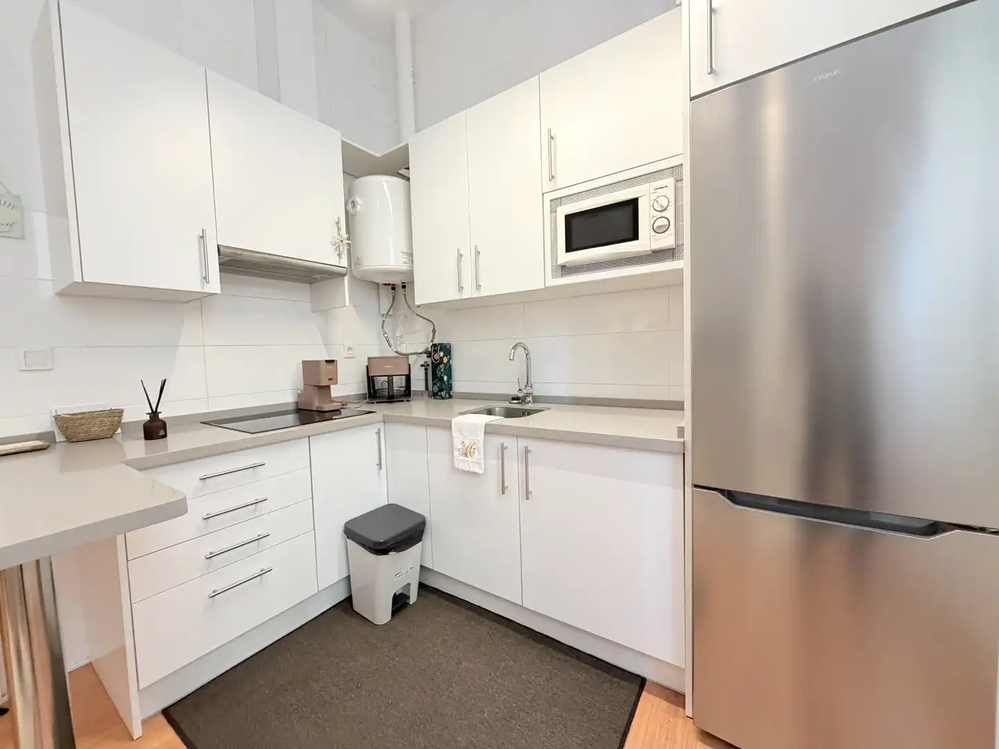 Kitchen of Apartments for rent in Sevilla  with Air Conditioner, Heating and Parquet flooring
