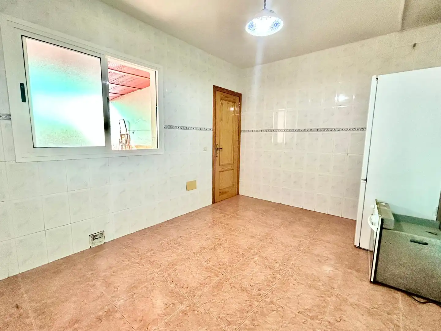Cocina de Casa adosada en venta en Roquetas de Mar con Jardín privado, Terraza y Horno