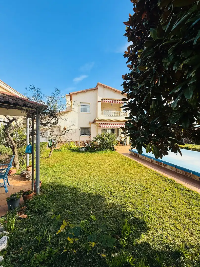 Casa con piscina en venta en Segur de Calafell