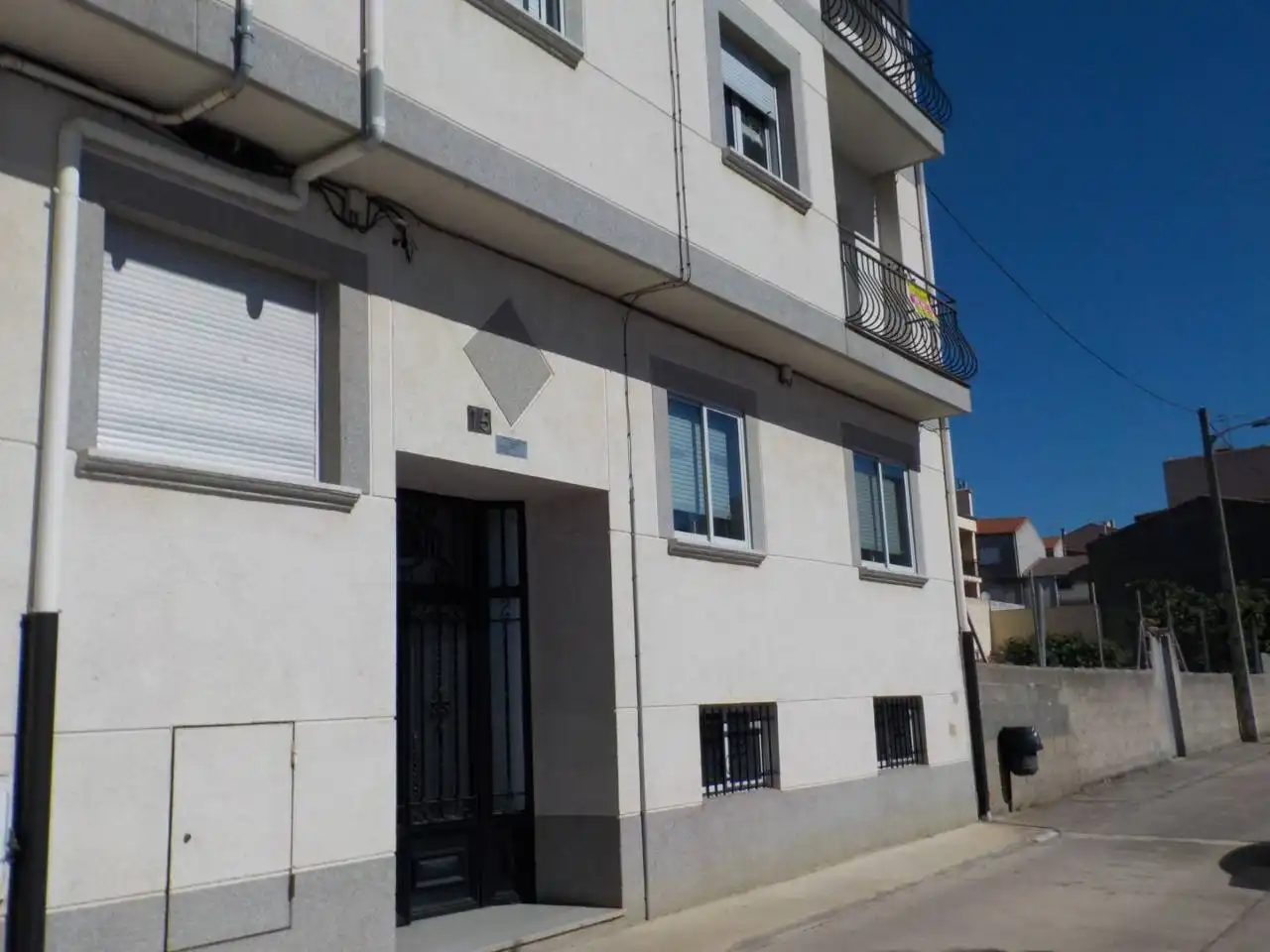 Außenansicht von Wohnung zum Verkauf in Ciudad Rodrigo mit Heizung, Abstellraum und Balkon
