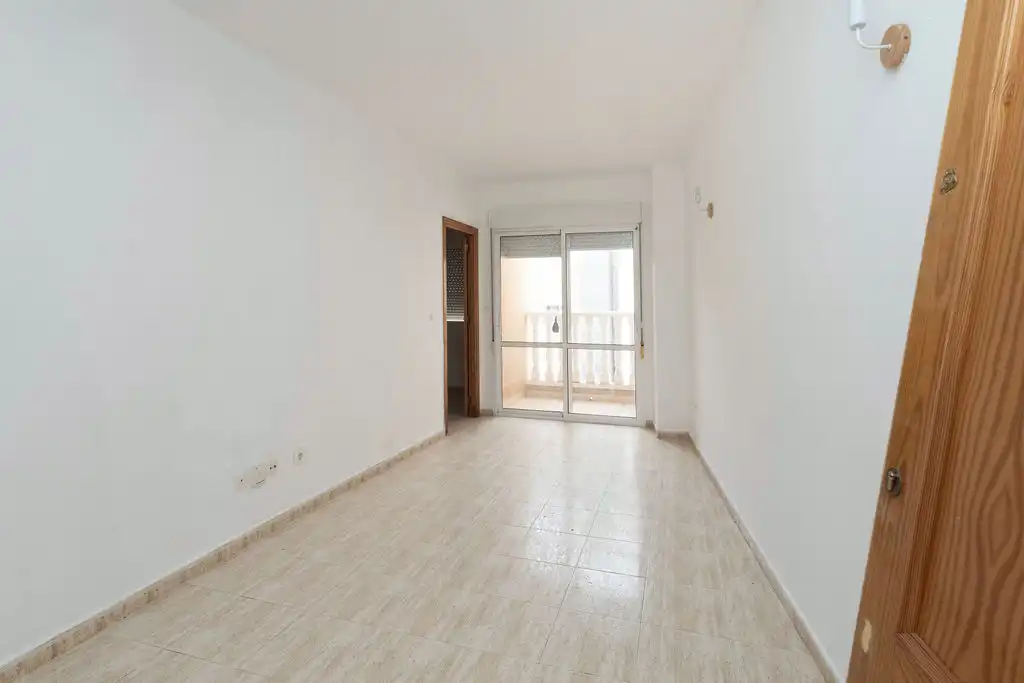 Apartamento con piscina en venta en C/ La Loma                      -  Res Pórtico Cala II  -, imagen 3