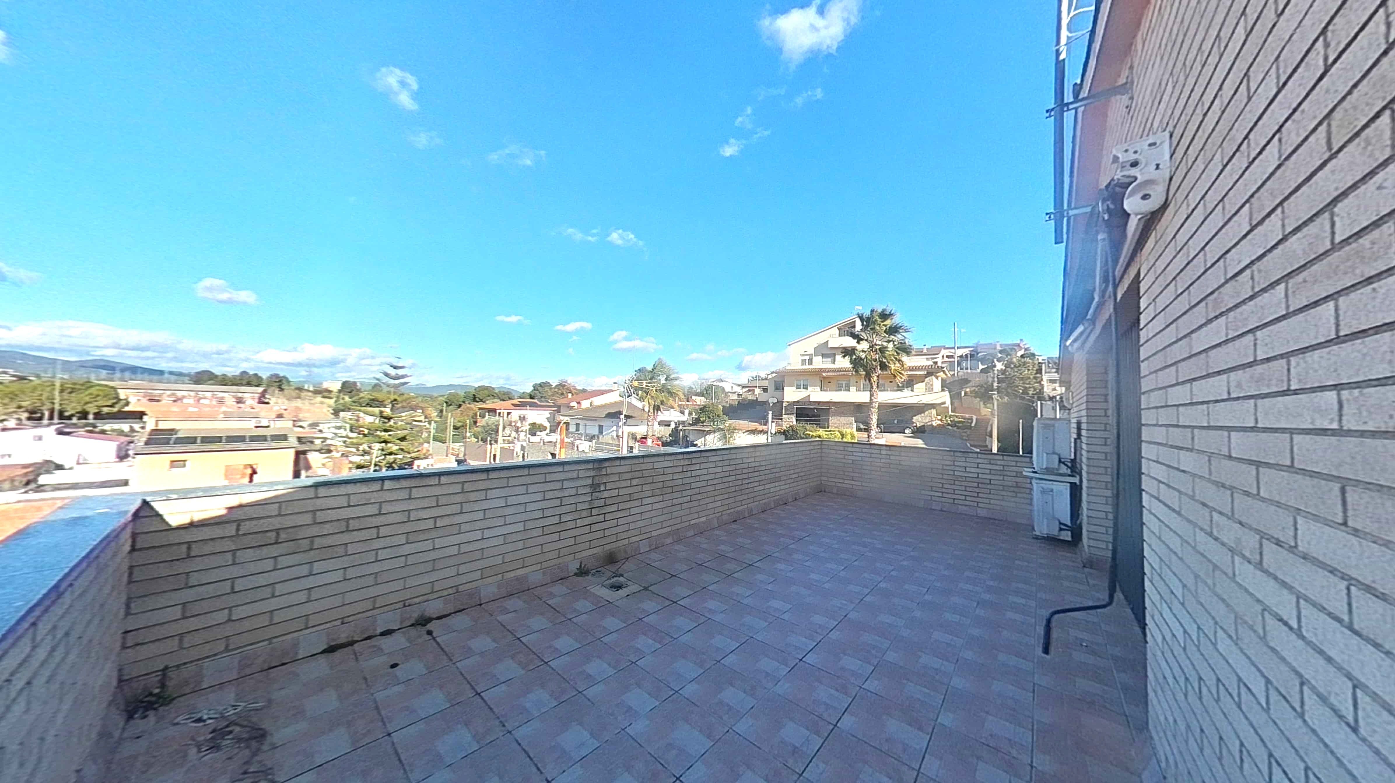 Terraza de Casa adosada en venta en Terrassa con Aire acondicionado, Calefacción y Jardín privado