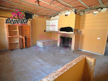 Haus mit Pool zum Verkauf in Calle Villarrubia de los Ojos 22