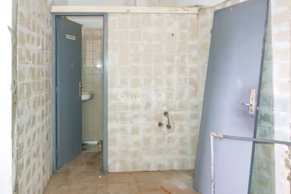 Baño de Piso en venta en Santa Úrsula con Balcón