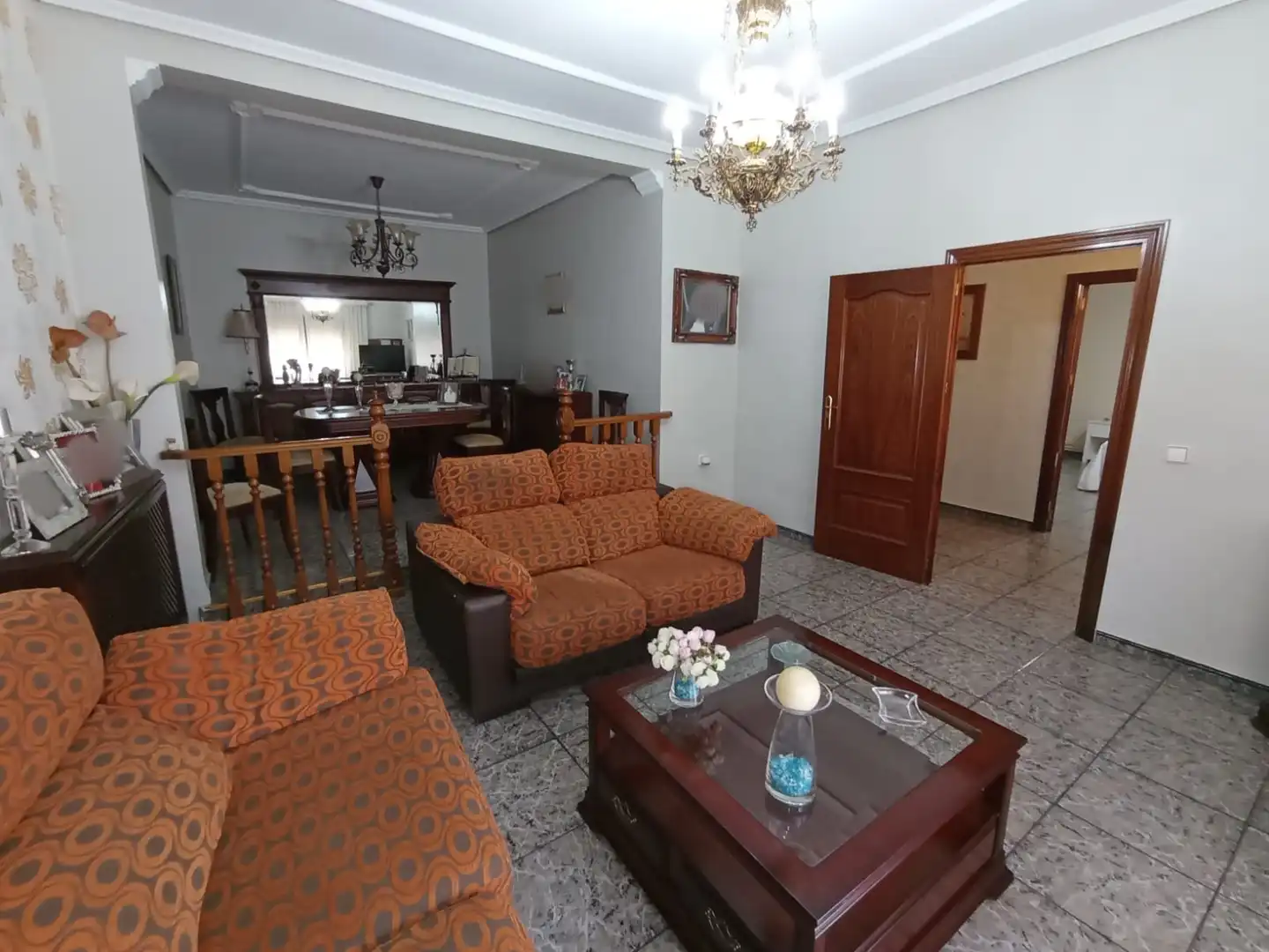 Sala d'estar de Casa o xalet en venda en Tomelloso amb Aire condicionat, Calefacció i Jardí privat