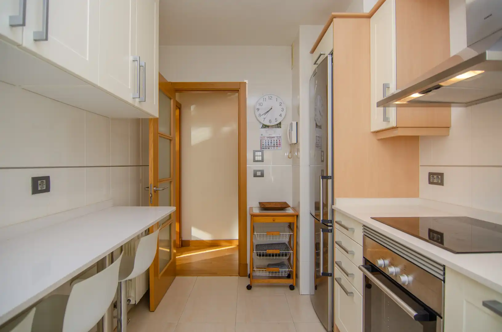 Cocina de Piso de alquiler en A Coruña Capital  con Calefacción, Parquet y Terraza