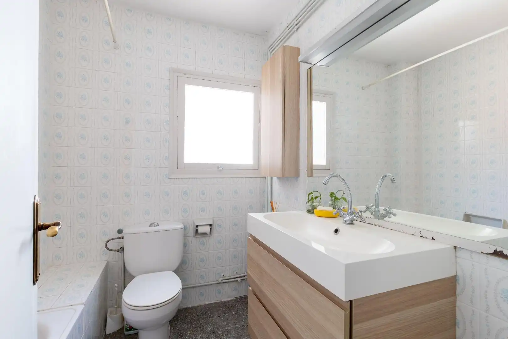 Baño de Piso en venta en Terrassa con Aire acondicionado, Calefacción y Parquet