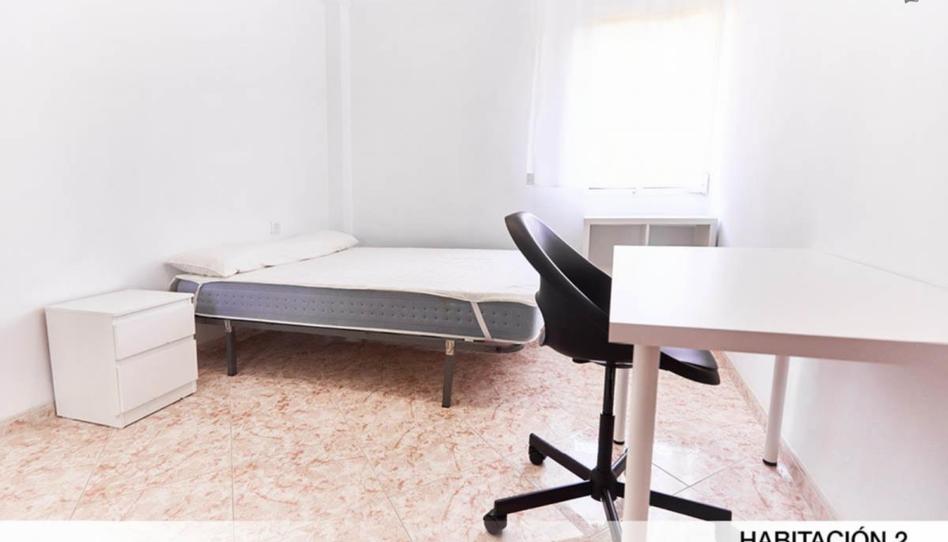 Foto 1 de Apartament per a compartir a El Cerro, Sevilla