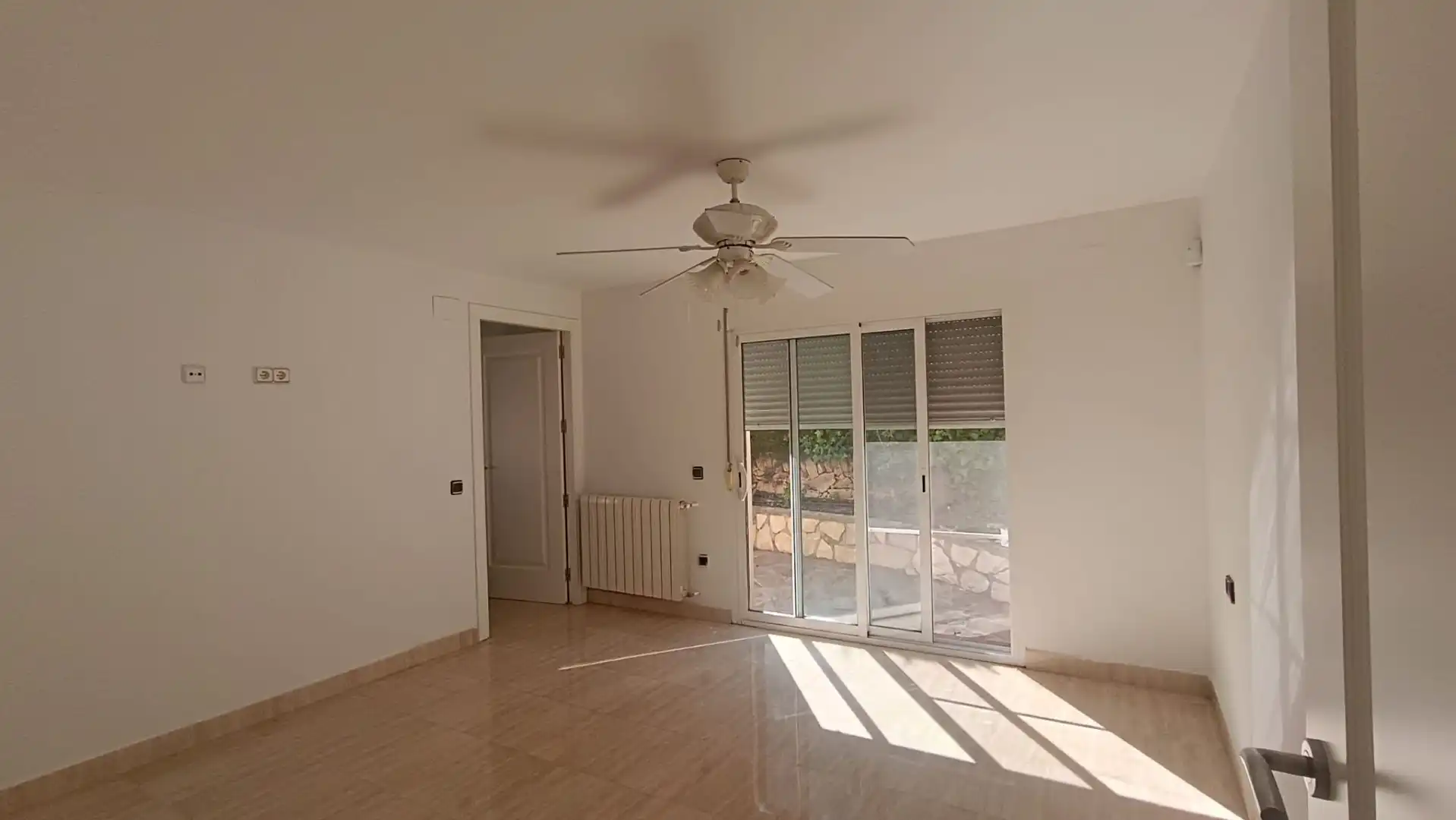Sala de estar de Casa o chalet en venta en Tortosa con Aire acondicionado, Calefacción y Jardín privado