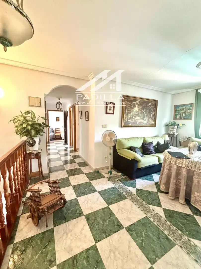 Sala de estar de Casa o chalet en venta en El Viso de San Juan con Calefacción, Trastero y Piscina