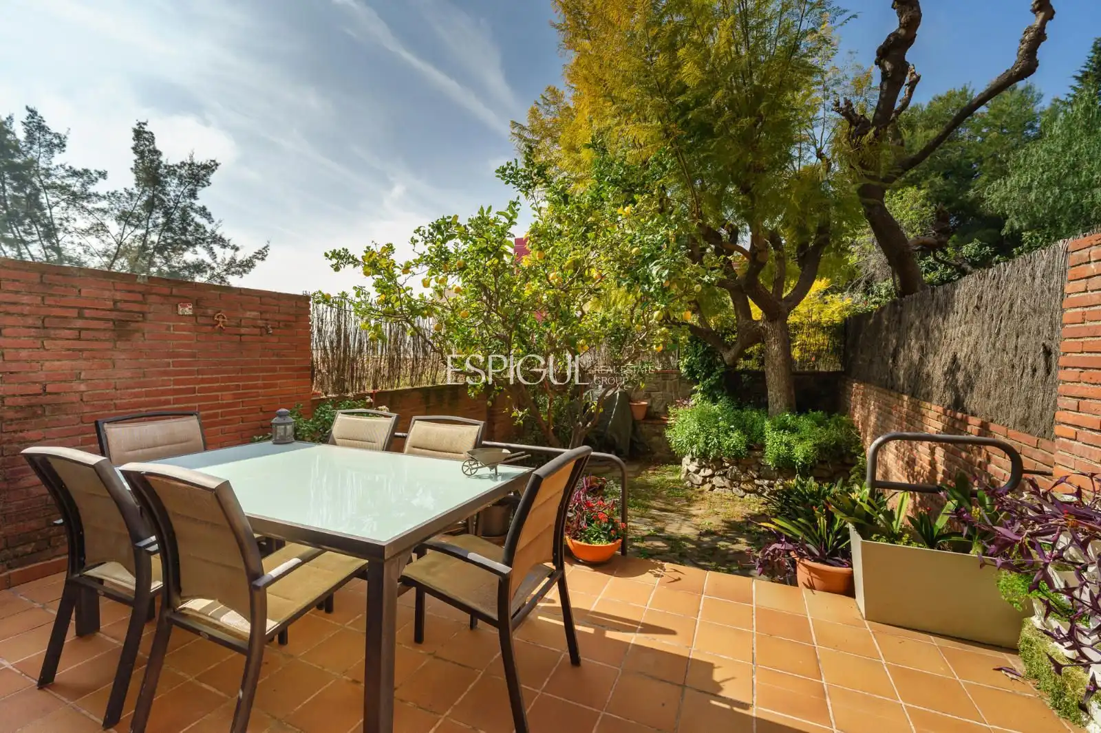 Jardín de Casa adosada en venta en Tiana con Calefacción, Jardín privado y Parquet