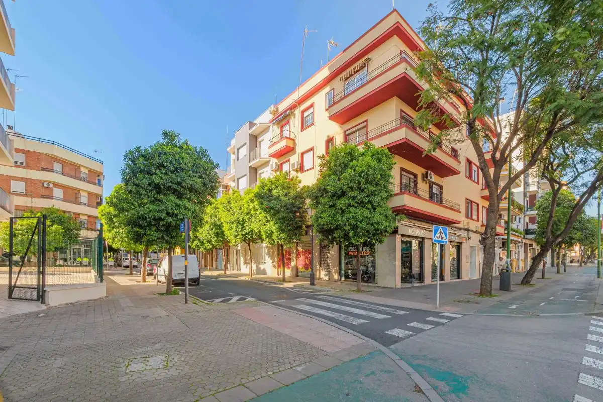 Exterior view of Flat for rent in Sevilla  with Air Conditioner, Heating and Terrace