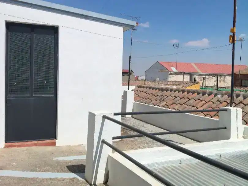 Terrassa de Casa adosada en venda en Mora amb Traster i Moblat